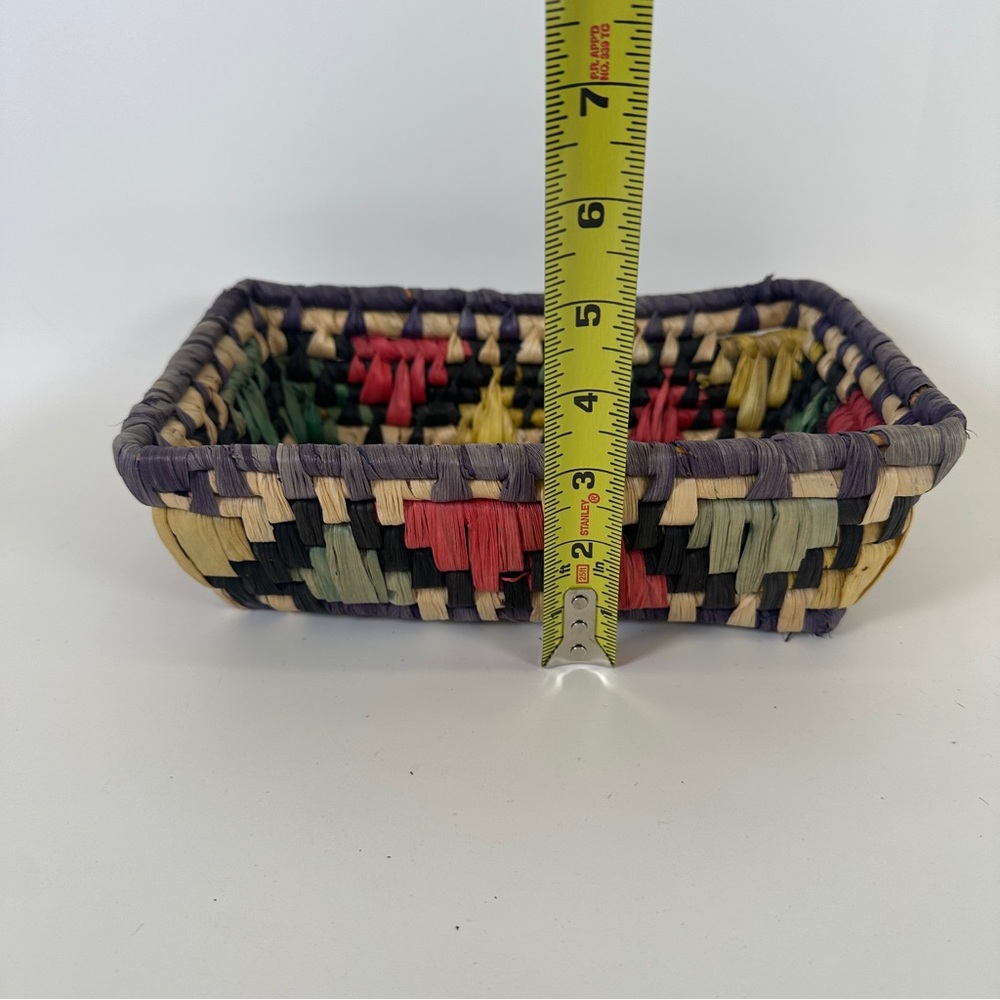 VTG Woven Straw Aztec Geometric Shallow Rectangular Basket Decor Handmade Raffia - Picture 7 of 7